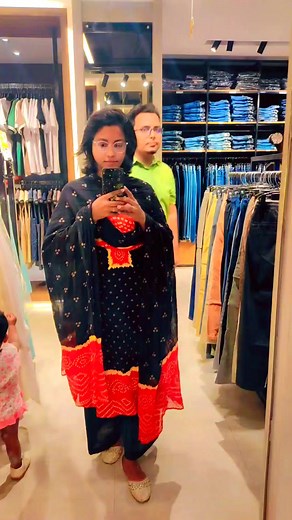 Mirror clips mandatary 😍🪞 #friendlyᥫᩣシ #everyoneシ゚ #viralpost2025シ #folowersシ゚ #highlightsシ゚ #everyonehighlights #alhamdulillah__الحمد__لله #shortsreels #shopping #mirrorselfie | Shopna Akter