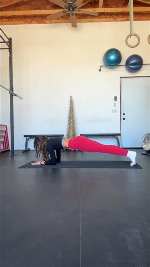 Day 4 of 12 Day of Christmas!🎅 15 minute equipment free ab workout! #15minuteworkout #absworkout