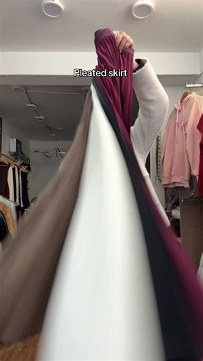 Stylish Pleated Skirt for Your OOTD