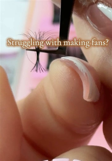 Mastering Eyelash Extensions: Fan Creation Tips