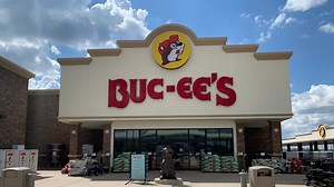8 Facts About Gas Station Sensation Buc-ee's