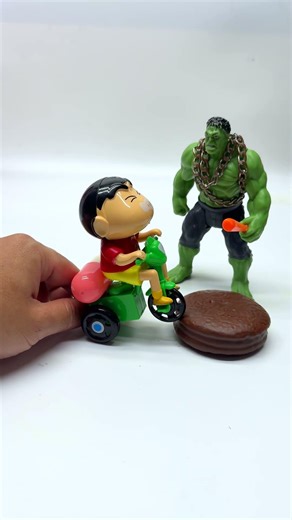 A delightful unboxing and review: Shin's cute vs Hulk, pizza or cake fun ASMR videos p2#toys #shorts