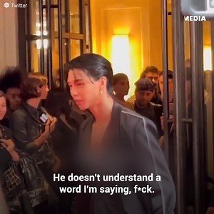 3.6M views · 10K reactions | NCT's Johnny was invited for the first time to one of the most important fashion gatherings in the world, the Met Gala. During the event, the idol was seen posing for the cameras, but one of the reporters threw a harsh comment towards him, sparking a discussion of whether his words represented a race issue or not. | K-Pop World | Facebook