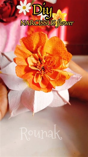 DIY Narcissus |How to make a narcissusflower using a paper towel |Paper towelDaffodil#diy #viral