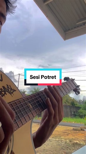 Sesi Potret Fingerstyle Gitar Cover