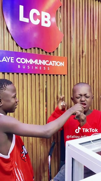 Laye Communication - Fallou Ndiaye Zikiri Salsa vs Ziguiri