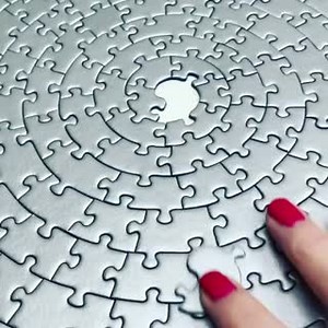 The excitement of the final piece! 😲😍🥳 Which do you enjoy more — starting the puzzle OR finishing the puzzle? 🤔 📷: @puzzle__and__relax on Instagram #Ravensburger #RavensburgerMoment #JigsawPuzzles | Ravensburger