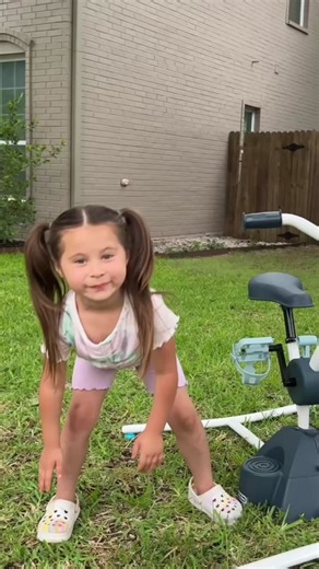 See you on the leaderboard! 🚲The fun begins with the Pelican Explore & Fit Cycle! #littletikes #littletikesbe #pelicanbike #likemotherlikedaughter #kidworkout #belikeme #belikemom #pelotonbike #peletontiktok