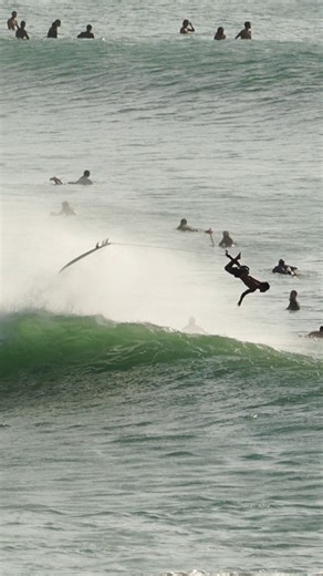 The best "kick out" after Double barrel at padang Padang #surfing #surfingbali #surf #seansurfbali | Sea N Surf Bali