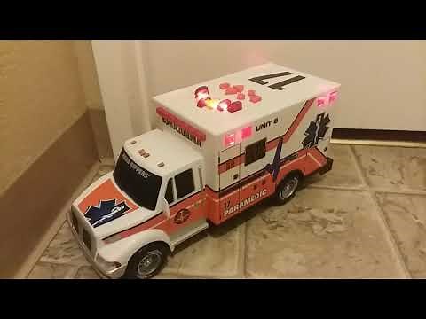 2014 Road Rippers rush and rescue 14 in' M.I.F.D Worldwide Corp. Reliastar 4400 Ambulance