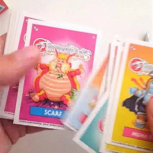 A closer look at these brilliant GPK homage sticker cards and packaging by @magicmarkerart, check out his account! #waxpackwednesday #garbagepailkids #geepeekay #gpk #80s #80stoys #ilovethe80s #80scartoons #totally80s #parody #thundercats #mummra #cabbagepatchkids | Alien Robot Monster