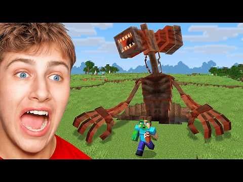 Scaring My Friends with SIREN HEAD in Minecraft