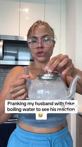 He just saw his life flashing before his eyes 😂🤦🏽‍♀️ #fyp #couples #prank #funnyvideos #viral