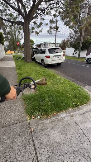 Tight edges done properly — this is literally what we do. What do you think — is this the kind of satisfying content you like to see? Did the mowing and edging come up clean? Would you try this at home… or should we handle it for you? Let us know 👇 #GetItDon #LawnMowing #MelbourneGardener #CleanEdges #PrecisionEdging #SatisfyingGardening #GardenMaintenance #LawnCareAustralia #EdgingSatisfying #BeforeAndAfterGardens #BaysideGardener #MowingLife #GardeningServices #HamptonGardener #PropertyMainte
