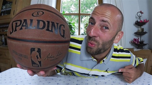 Der offizielle Spielball der NBA