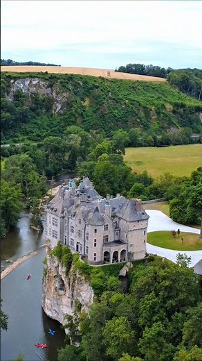 Château de Walzin — A Castle Above the Lesse Valley 🏰🌿🇧🇪
