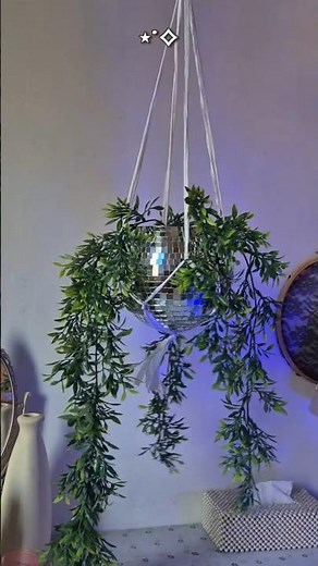 DIY Mirror Ball Planter 🪩 #discoball #diycrafts #diyprojects #diy