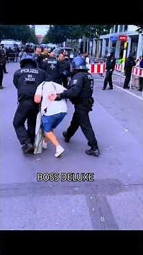 Berliner Polizei geht gegen Teilnehmer einer Pro-Palästina-Demonstration vor. #shorts #polizei