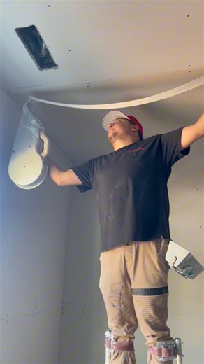 285K views · 1.1K reactions | Encintando y aplicando primera capa a las uniones de Drywall #drywall #tips #work | Fuentescardi Drywall | Facebook