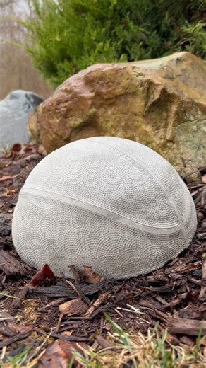 Perfect Spring project for basketball lovers! DIY Basketball Garden Stone 🍃🏀 #MotivatedByMylan