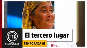 53K views · 912 reactions | Leonora quedó en tercero lugar de la primera temporada de MasterChef Chile, vea su desempeño en las pruebas de la final de MasterChef Chile. ¡Vea el capítulo completo (T01E27 – 2014) y todo lo de Masterchef Chile en el canal oficial en Youtube! | MasterChef Chile | Facebook