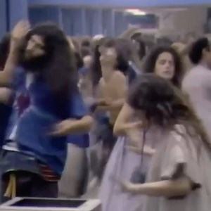 😇Current MOOD!!🕺🏻⚡️💃🏼 . 🌍Deadheads on Tour in the 80’s! Grateful Dead Tour Spinners 3.3.89 | Music Never Stopped