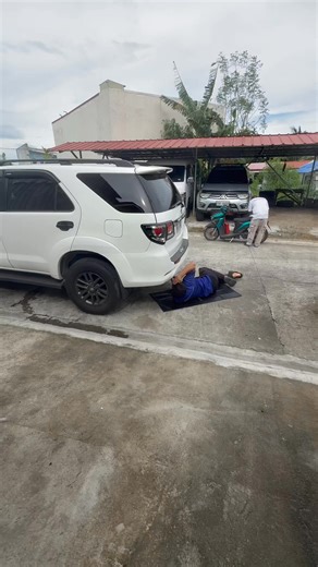 19K views · 302 reactions | surprise! kasama pala ni Client ang isa sa pinagkakatiwalaan mag check ng mga usedcar 8 out of 10 ang score ni Sir King mechanic sa unit approved daw salamat po Sir king! salamat din sa followers from Las pinas Reserved agad with 10k dp. basta approved ky mechanic approved narin daw ky Clients #followersreelsfypシ゚viralシfypシ゚viralシ #followersreels | CARdemic Trading | Facebook
