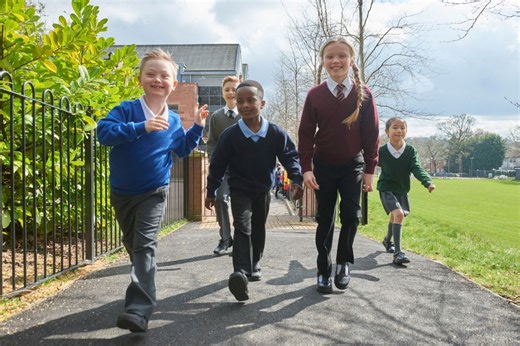 Hot weather and school uniforms: Key rules parents should know - Netmums