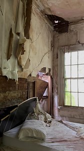 I got to visit the doll house.. this abandoned house is absolutely full of dolls.. | A lady called Johnna