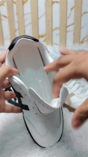 2026 New Shoes Casual Trainers Fashionable Black And White Shoe Light Weight Style Low-Cut Sports Casual Shoes For Women Athletic Girl