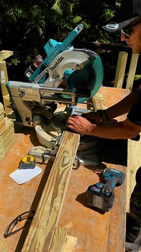 680 reactions · 16 shares | Setting up a stop to cut spindles. #decking #framing #pressuretreated #deckrenovation #custommade #construtionlife #carpentry #renovations #carpenterlife #Woodlovers #woodworker #makita #carpentry-design #bespokejoinery #handmade #joinery #buckscounty #yardleypa #customcarpentry | Andy VZ Carpentry and Joinery | Facebook