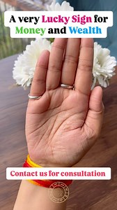 2.7M views · 978 reactions | Comment down if you have this sign ✋螺 #astrologymatrix #astro #astrology #palmistry #PalmReading #HandAnalysis #FortuneTelling #Astrology #TarotReadings #SpiritualJourney #FateLines #HandReading #DestinyLines #Intuition #FuturePredictions #PalmistryCommunity | Astrology Matrix | Facebook