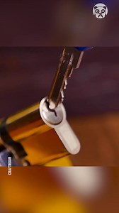 159K views · 166 reactions | Clever hacks how to remove a broken key Partner: Construction worker / CRAFTROOM / stroyhak YT: https://www.youtube.com/channel/UCJPEKtcq5cXQwVattpLzHcA/featured | Science, Tech and Universe | Facebook
