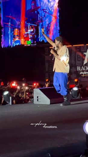 Omah Lay Concert Experience at The Amphrey