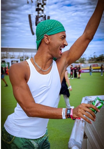 Vc tem aquele amigo do caos? 🗣️ Q n tem vergonha de viver e ativa o modo QUE SE MASQUE. Ta ai nem ai pra nada e pra ninguém, só quer se jogar na vida! @trident_brasil #TridentNoRockinRio2026 #QueSeMasque