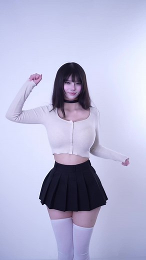 Twitch.tv/ari_n3ko (@ari_n3ko)’s videos with original sound - smrk