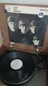 THE BEATLES (With The Beatles) - It won't be long - EMI Odeon - 1975.