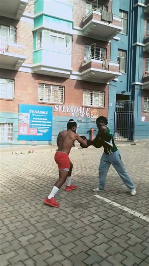 Pad Work Drills To Improve Timing While Rotating The Wrecking Ball #mma #boxing