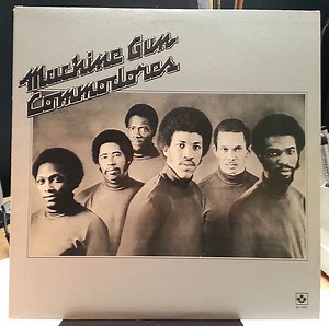 Commodores - Machine Gun