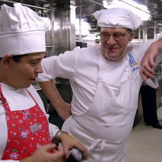 Michael steals ANOTHER Mum’s frozen food and gets Michelin starred chef to serve it back to her on luxury cruise holiday! | Michael McIntyre