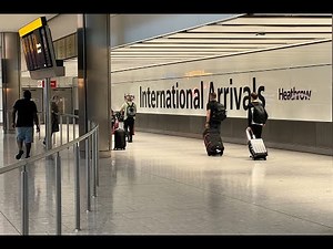 "What’s Inside London Heathrow Terminal 3? A380 Landing + Walkthrough!" 😊