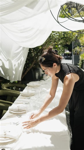 Brooklynn | California Wedding & Event Planner on Instagram: "My wedding planner personality truly comes through in every wedding design and every moment of planning a wedding. And Jasmine and Bryan’s day was no exception. 🤍 We cared for every detail of their celebration, making sure the design felt clean, modern, romantic, and completely true to their vision. From the all-white palette to the soft candlelit glow, everything came together in the most intentional way. And none of it would be pos