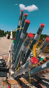 3.8K views · 99 reactions | Aufbau Internationaler Feuerwerkswettbewerb von Beisel Pyrotechnik Tag 1! Morgen gehts weiter  Original aus Instagram  https://www.instagram.com/reel/CsbPQsKsTvd Rohr Feuerwerke Herrenhäuser Gärten #visithannover #hannover #feuerwerkswettbewerb | PyroExtrem | Facebook