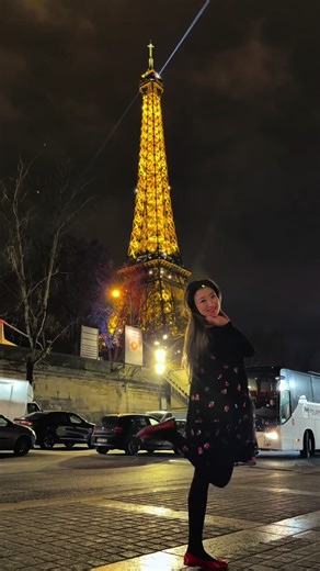 プラダを着たい三十路 完結はパリで — パリ旅行と大人コスプレ案内