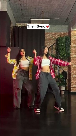 Just Chill Song Dance 🔥 Two Girls Amazing Performance #Shorts