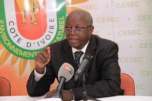 Conseil Economique et Social : conférence de presse relative à la tenue de la réunion du bureau exécutif de l`UCESIF, du conseil d`administration et de l`atelier de l`AICESIS - Abidjan.net Photos