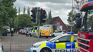 Glasgow pub sealed off after 'man walked in & set himself on fire' in major incident