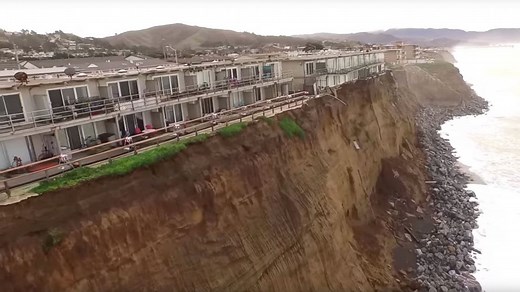 Cliffhanger: Homes in Danger of Falling Off a Cliff in in California