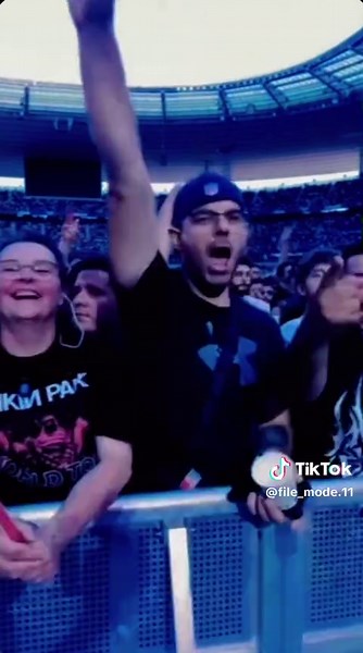 TikTokでねるさんをチェック！