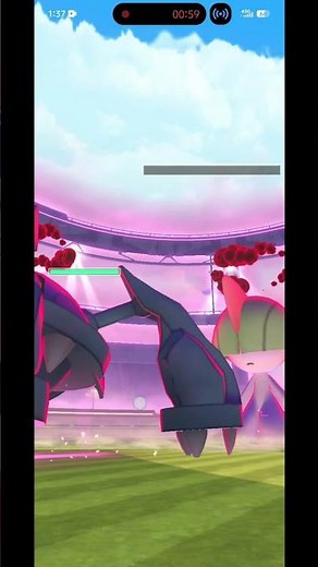 Shiny Dynamax Ralts | Pokémon GO